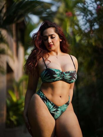 Aditi mistry leaked private content