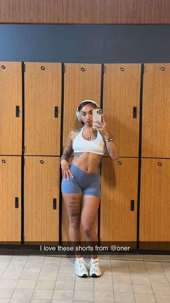 Deyaris arai/ leaked private content