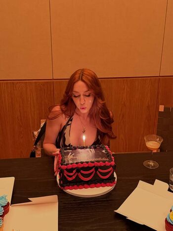 Haesicks / leaked private content