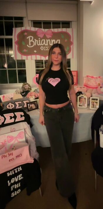 Izzy nicholls/ leaked private content