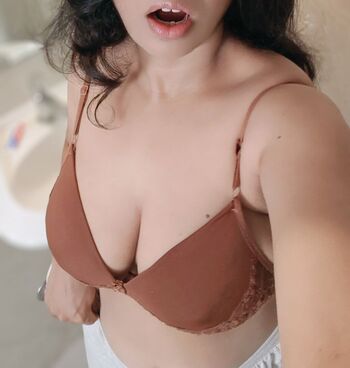 Momorianyan leaked private content