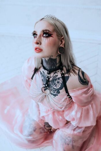 Zia kwon/ leaked private content