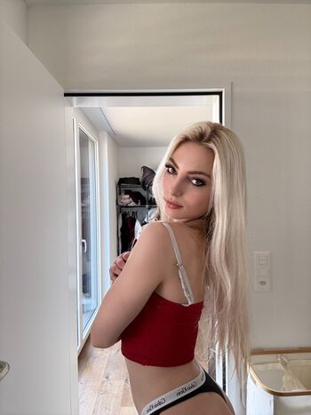 Bldyhnd/ leaked private content