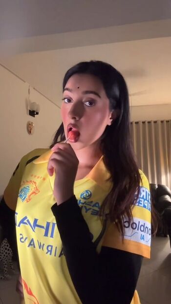 Missmaikoxx leaked private content