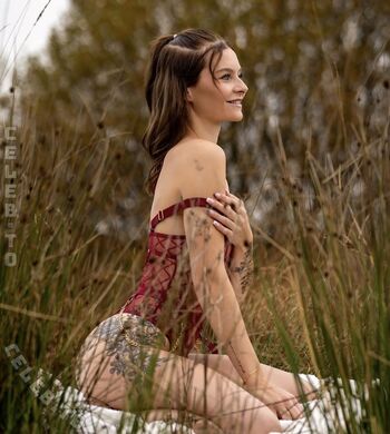 Vanillamilknsfw/ leaked private content