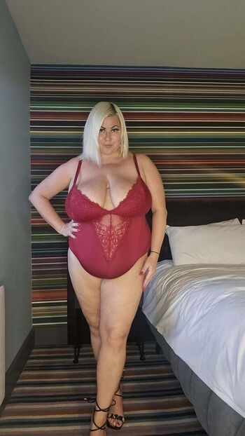 Cellux leaked private content