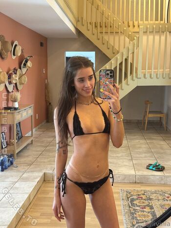 Elizabeth marxs/ leaked private content