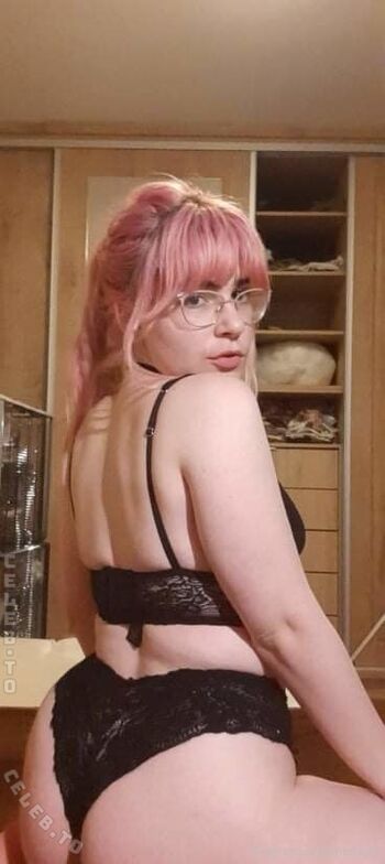 Angelgutz leaked private content