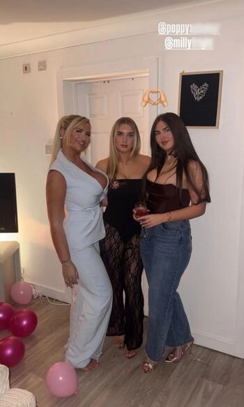 Ashtonhughesxo/ leaked private content