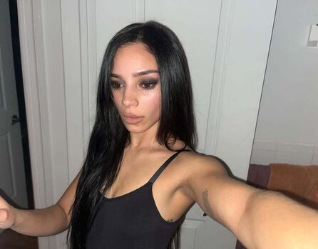 Haesicks / leaked private content