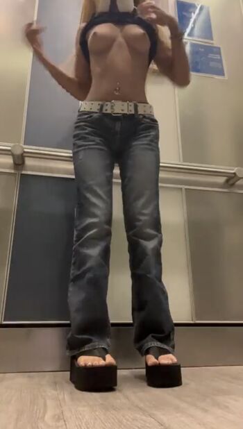 Haesicks / leaked private content