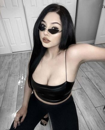 Haesicks / leaked private content