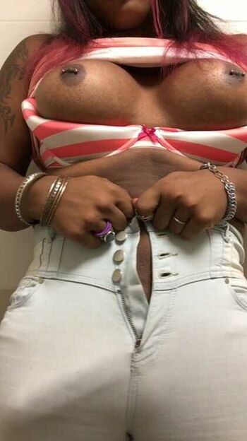 Joselynbanks nude leaked private content