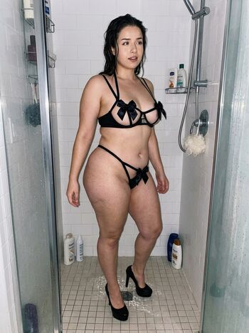 Miriam leone desnuda leaked private content