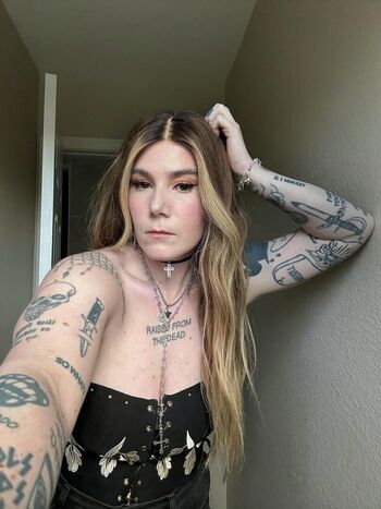 White.essence onlyfans leaked private content