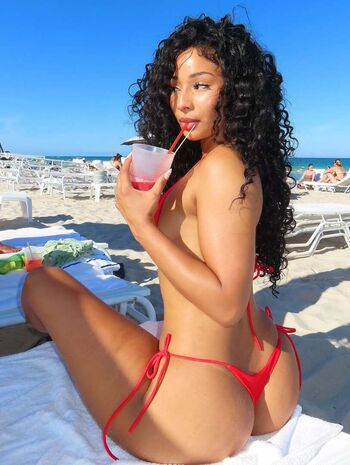 Littlemissmaya / leaked private content