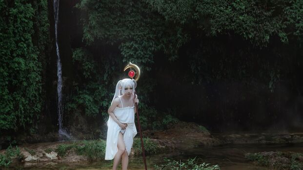 Shiliuyelei leaked private content