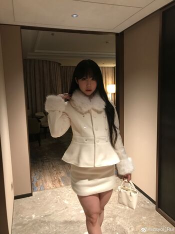 Shiliuyelei leaked private content