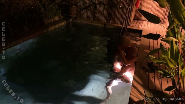 Momorianyan/ leaked private content