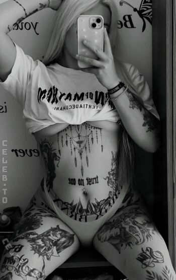 Emilyyjaneee leaked private content