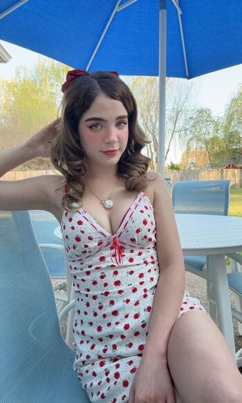 Misshenley leaked private content