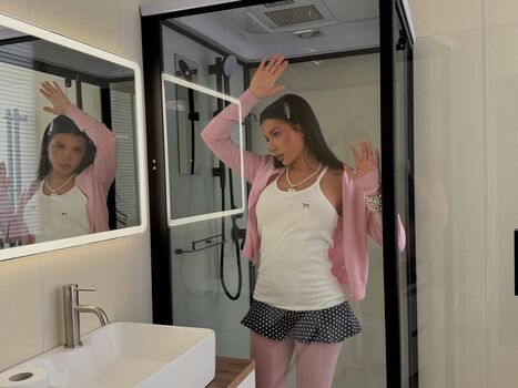Julia logan/ leaked private content