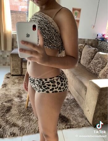 Melissaober leaked private content