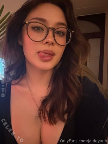 Haesicks / leaked private content
