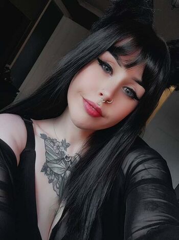 Raeraesenpai/ leaked private content