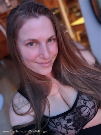 Kate elliott/ leaked private content