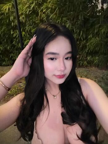 Enasni leaked private content