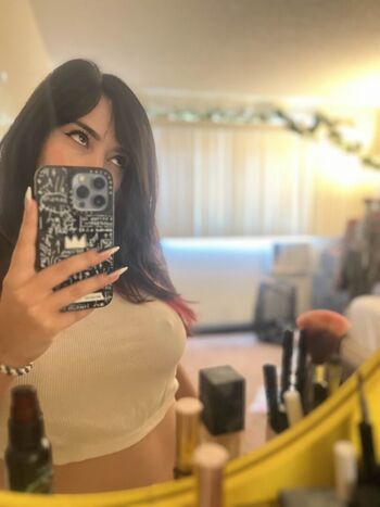 Yellowspoongirl leaked private content