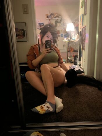 Yellowspoongirl leaked private content